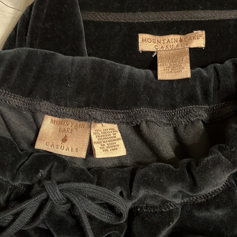 Mountain Lake Casuals Faux Velvet Velour 2 Piece Tracksuit, Black Pink | L - Picture 14 of 15